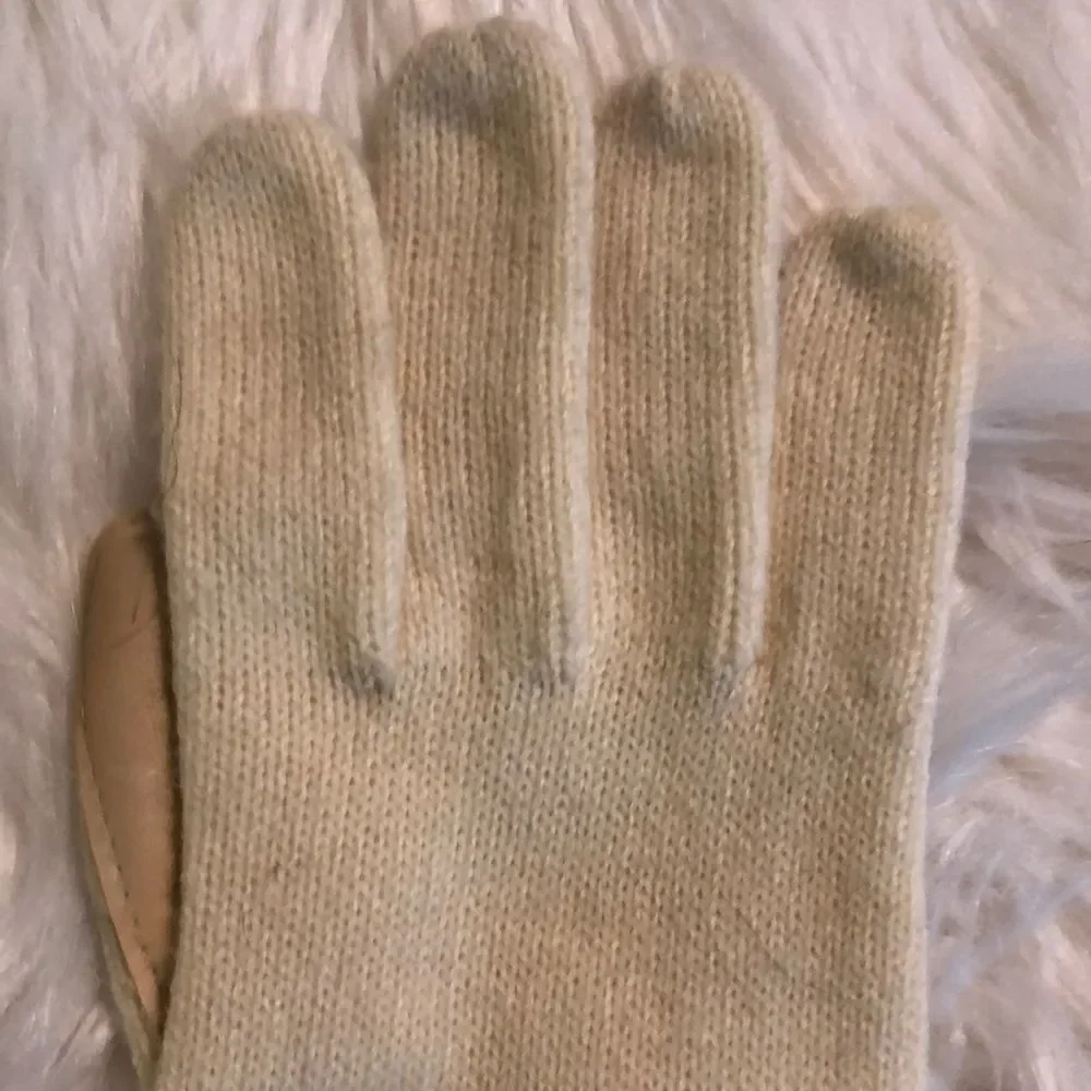 Ladies Vintage Knit Gloves Faux Leather Palms